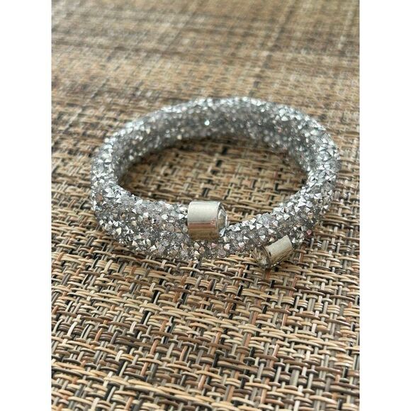 Shiny Coiled Bracelet - Picture 2 of 4